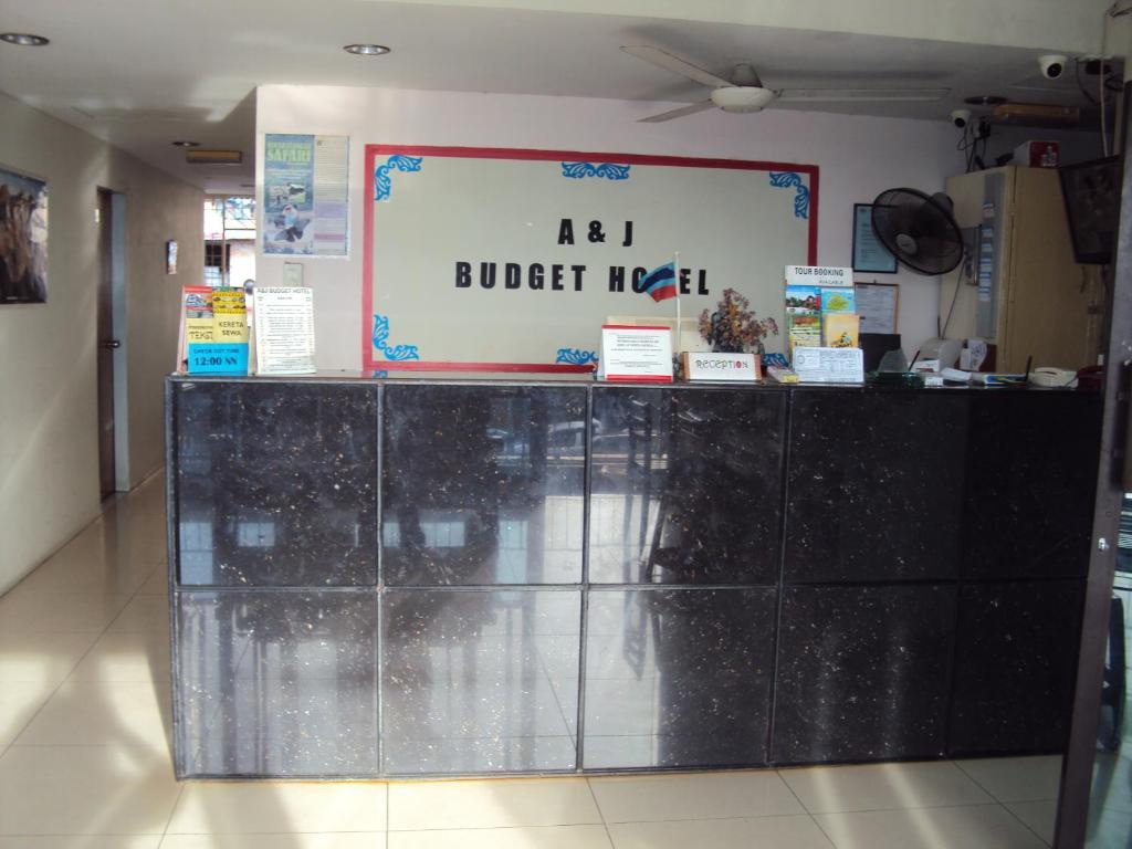 A&J Budget Hotel Kota Kinabalu Exteriör bild