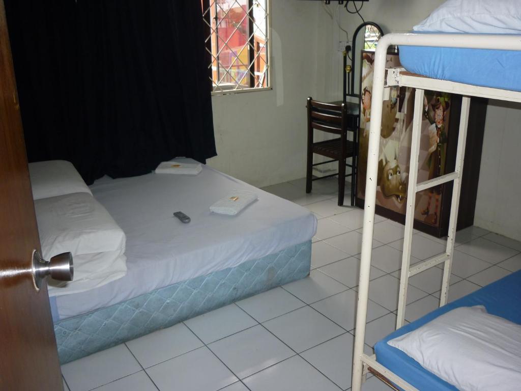 A&J Budget Hotel Kota Kinabalu Exteriör bild